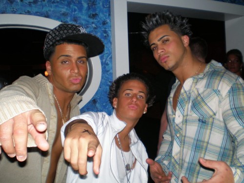 Jean-Hub le douchebag Jean-Hub le douchebag et ses potes