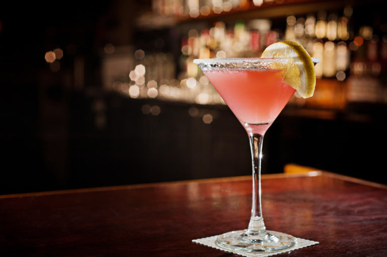 Cosmopolitan cocktail, à base de vodka citron et cranberry