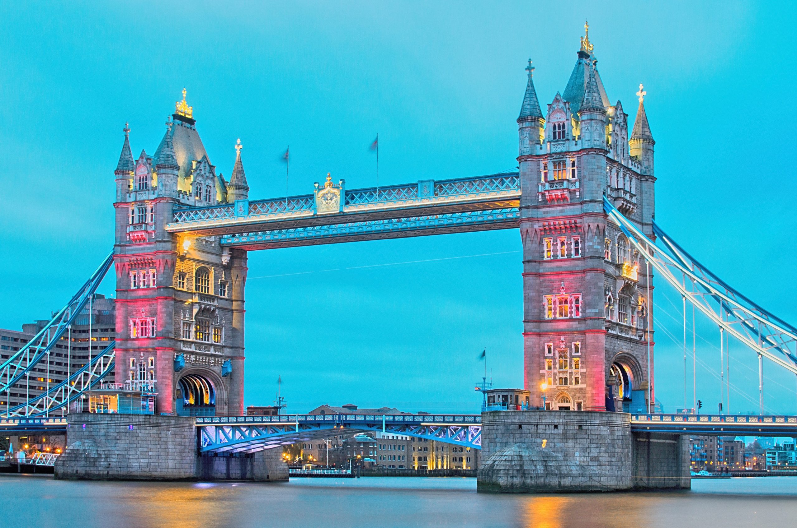 Le Tower Bridge aux couleurs du Royaume-Uni
